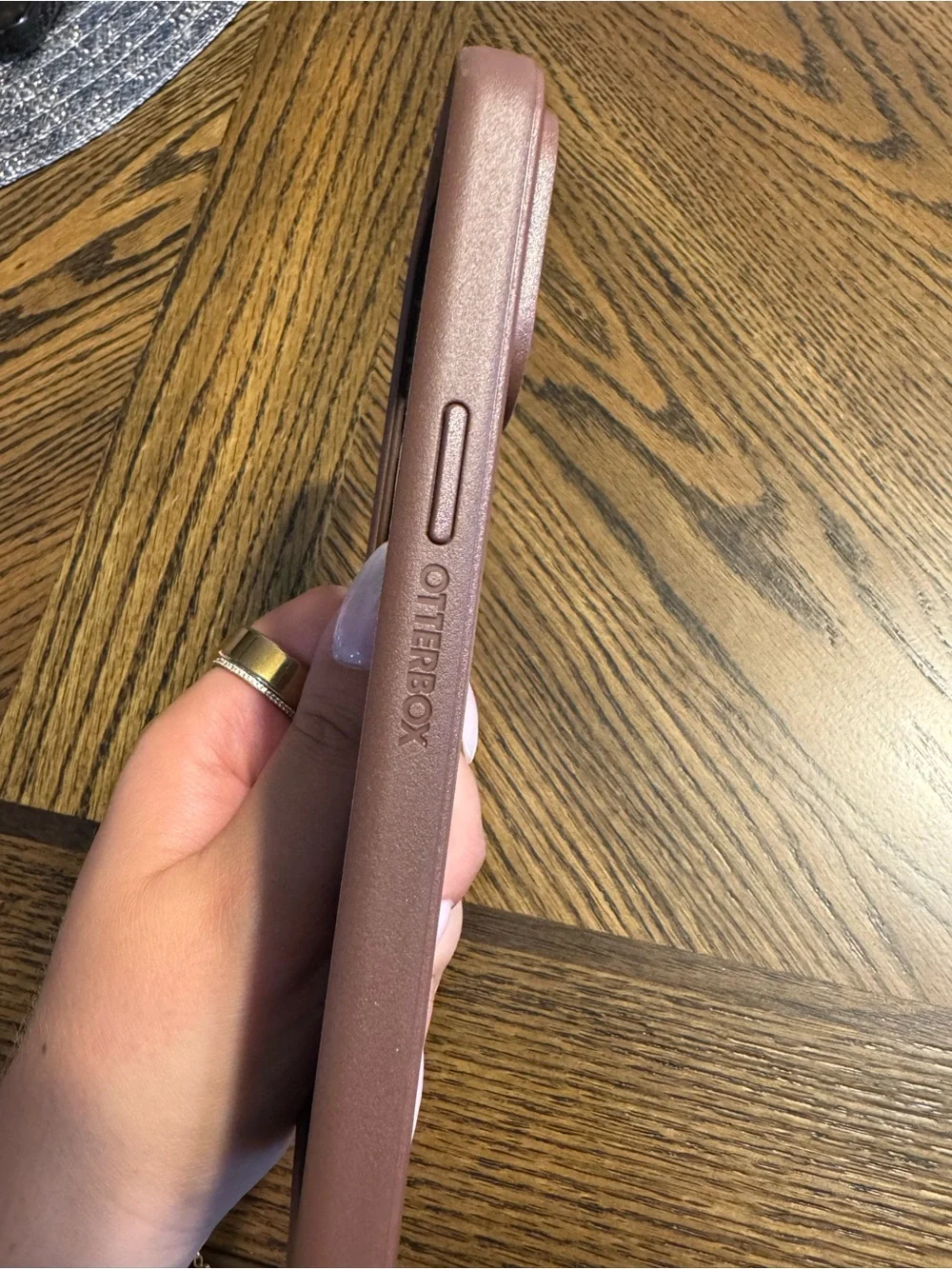15 Pro Max OtterBox Slim Protective Phone Case in Rose Gold